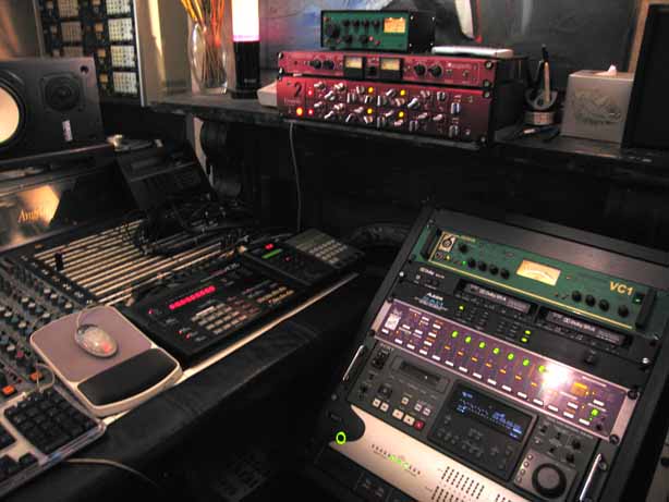 Studio1 desk
